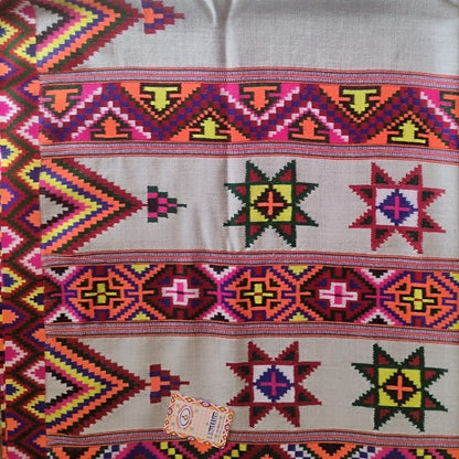 Hand Woven Pure Merino Wool Kullu Pattu