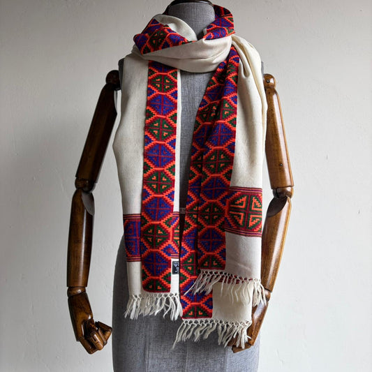 Hand Woven Pashmina & Merino Wool Kullu Stole Kinnauri Design White