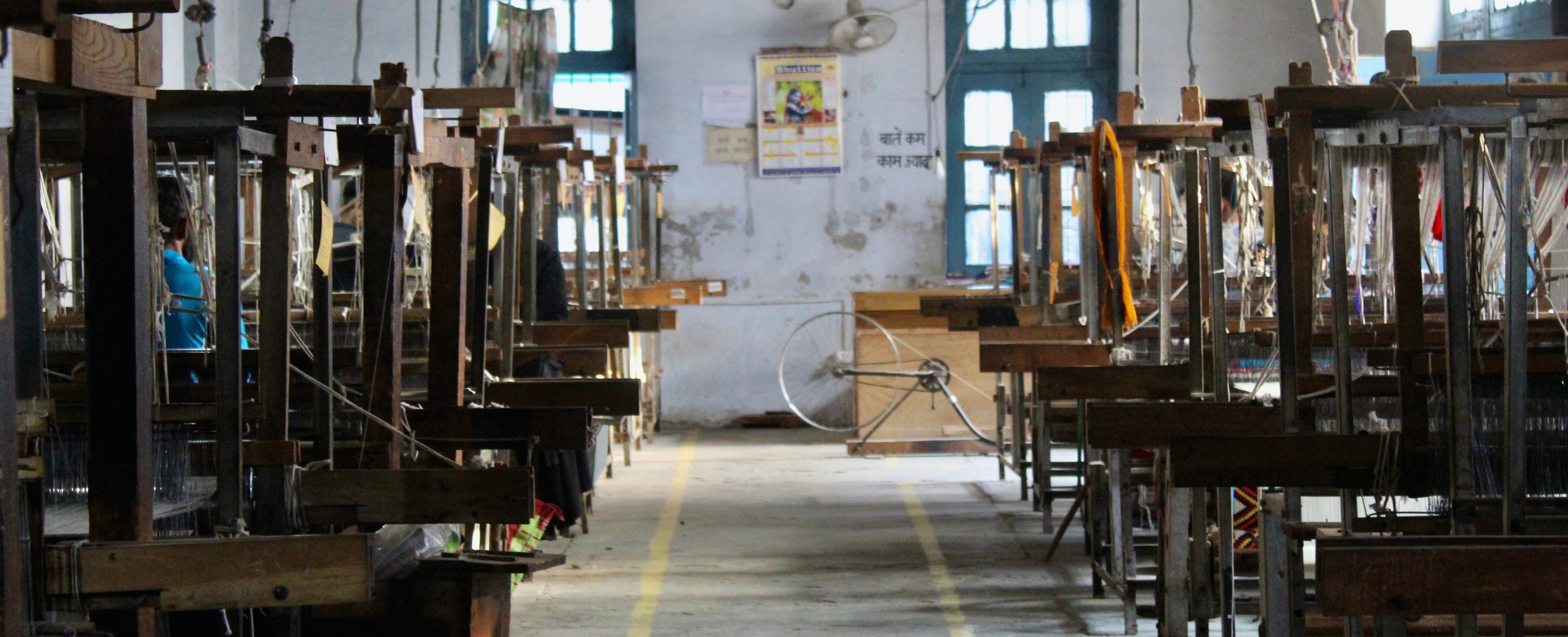 Traditional Himachali handloom used to weave premium merino wool shawls