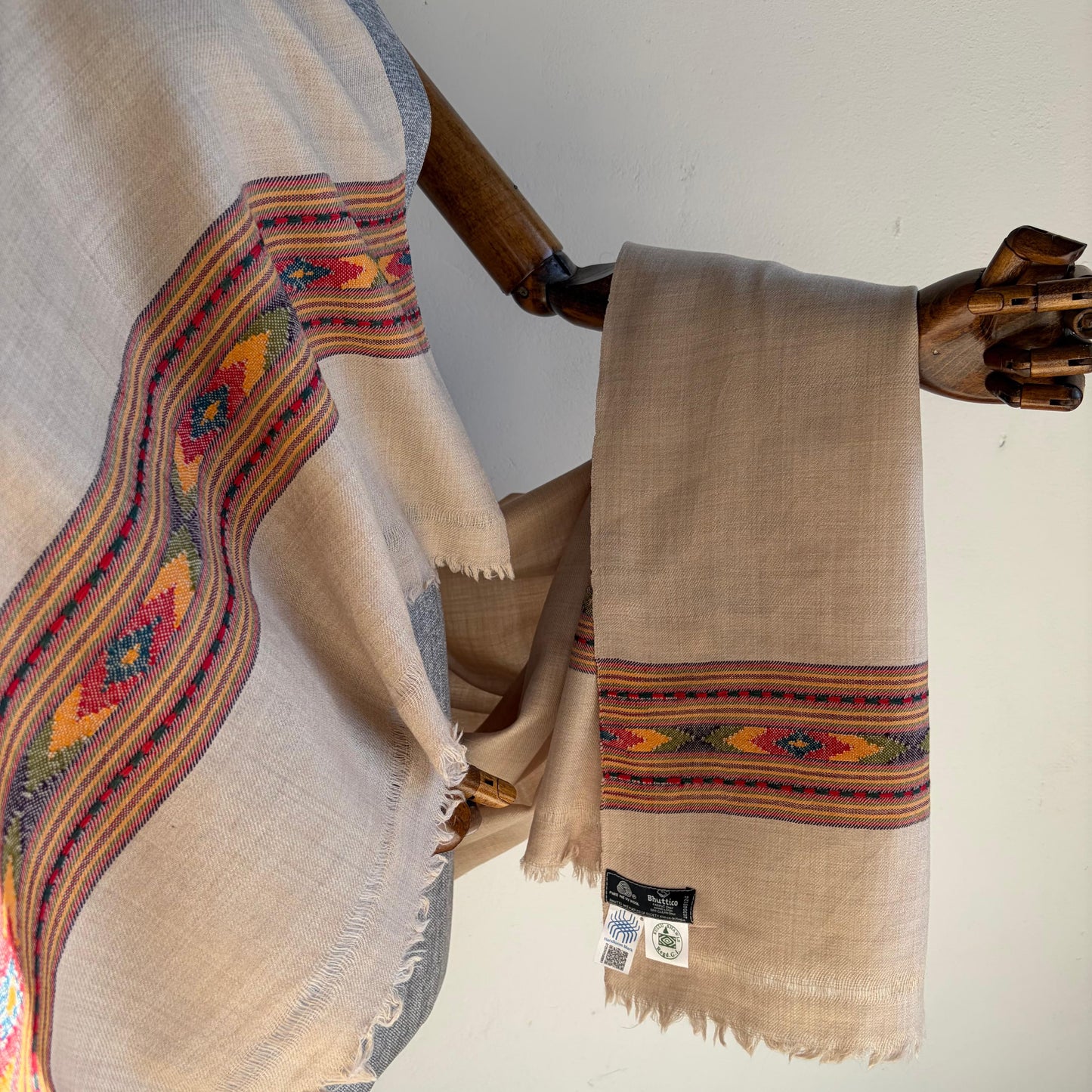 Handwoven Merino Wool Shawl (Beige)