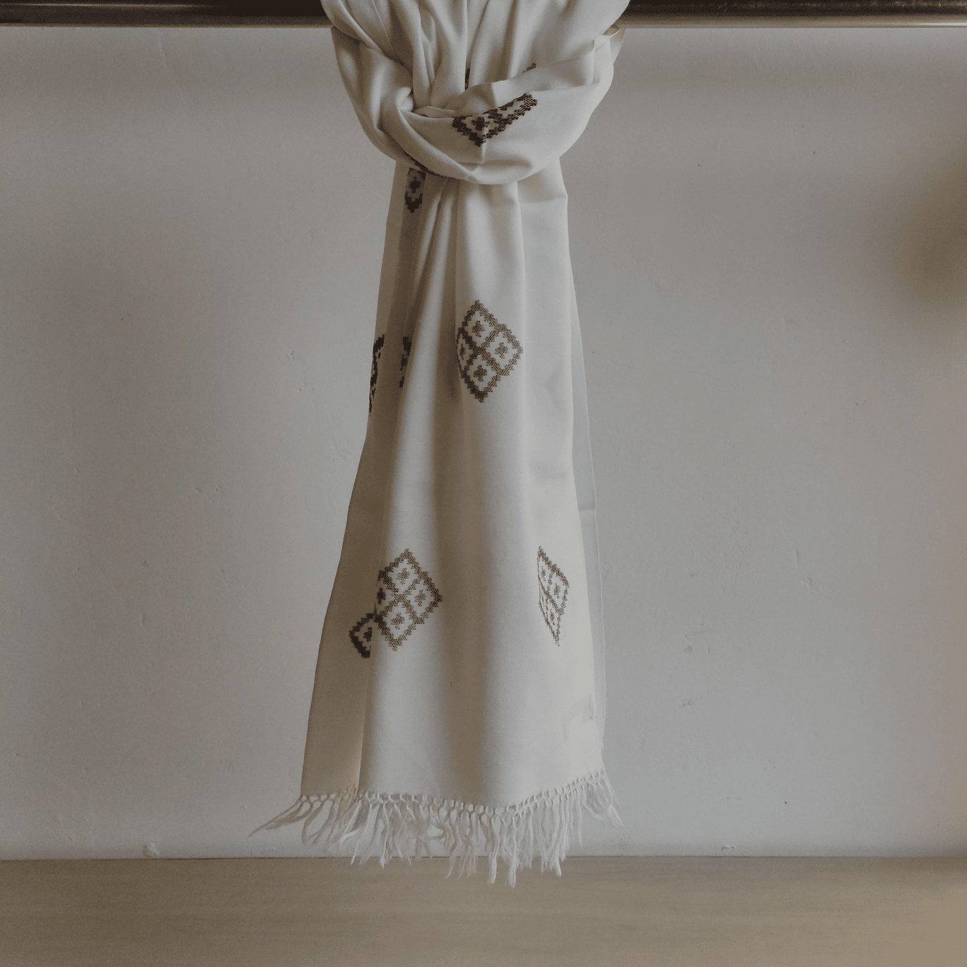 Hand Woven Polywool Kullu Stole - off white - Bhuttico Shawls