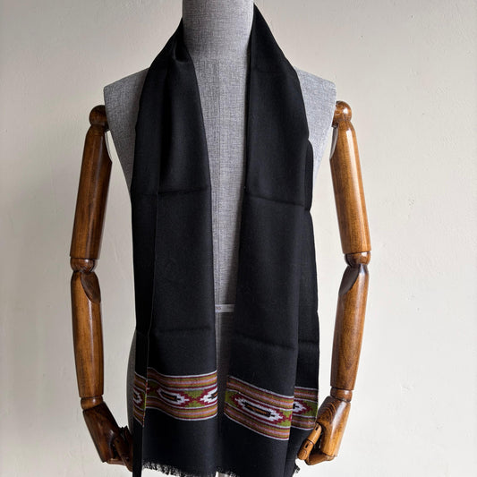 Handwoven Unisex Polywool Muffler (Black)