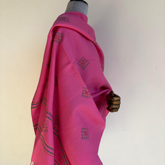 Hand Woven Pure Merino Wool Kullu Stole- Pink
