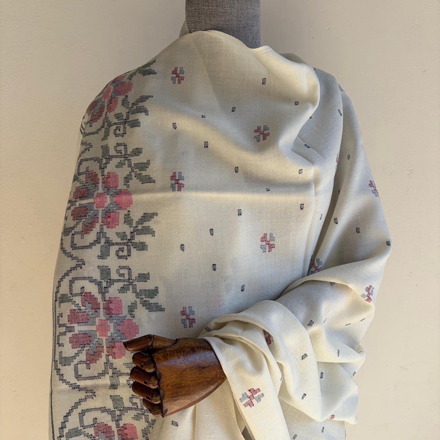 Handwoven Angora and Wool Blend Shawl (white) - Phool Patti Design