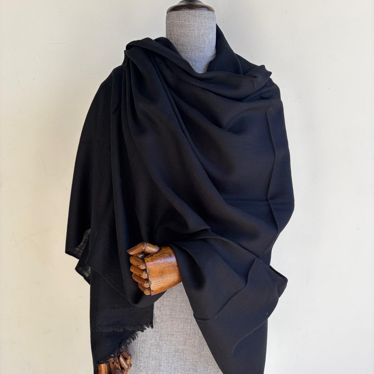 Handwoven Merino Wool Shawl (Black)
